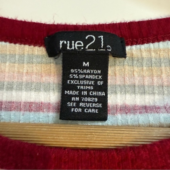 Rue 21 Retro Maroon Stripe Short Sleeve Super Stretchy Y2K Casual Shirt Size MED - Picture 3 of 7